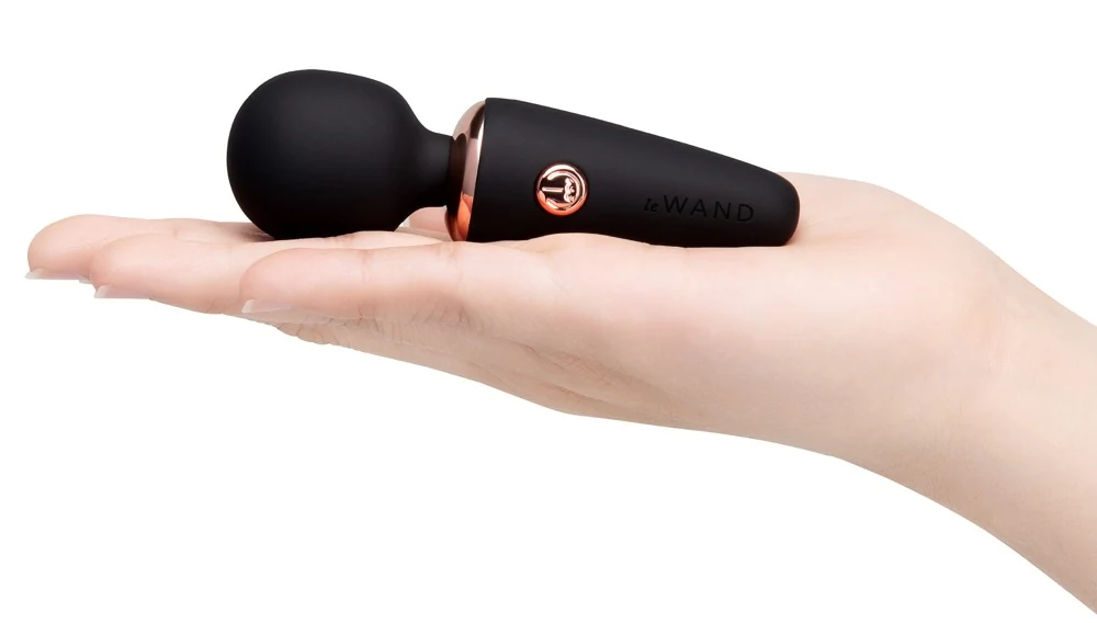 le Wand Mini Vibe Microwand vibrator