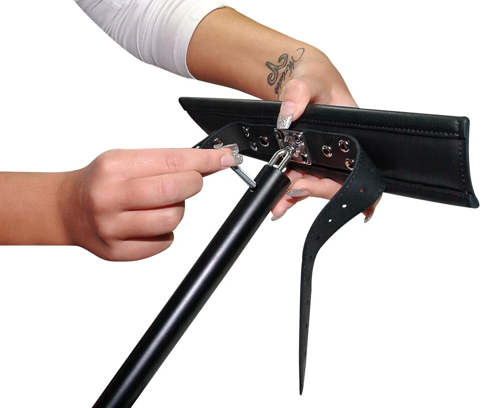 ZADO Bodenpranger bondage fesseln