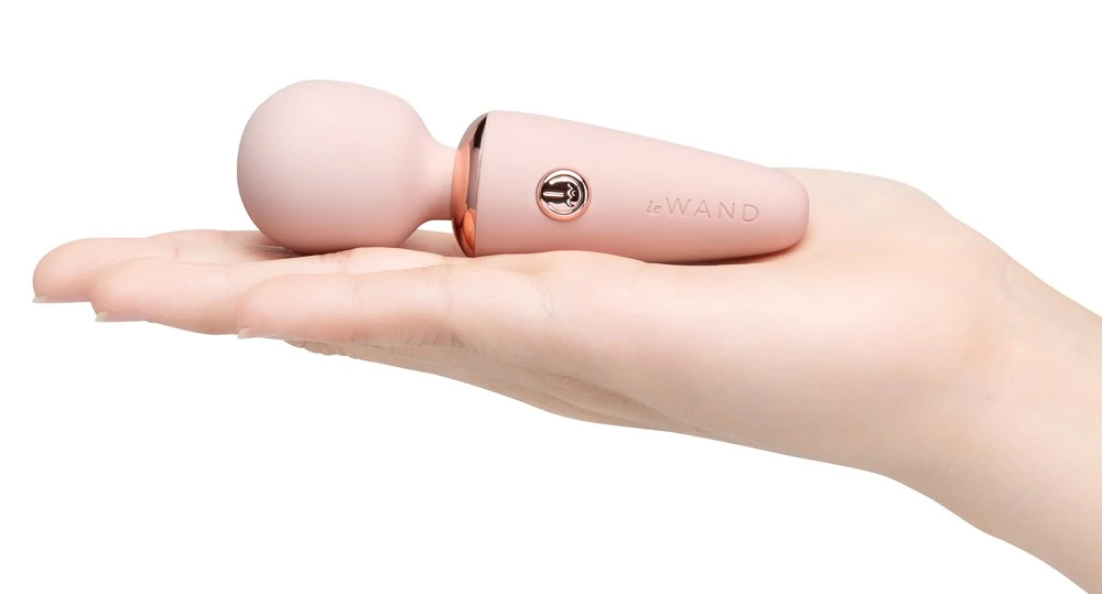 le Wand Mini Vibe Microwand vibrator